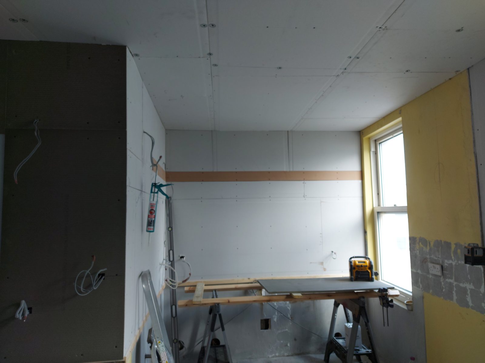 Boarding out, first walls up: St John's Road kitchen project photo 07