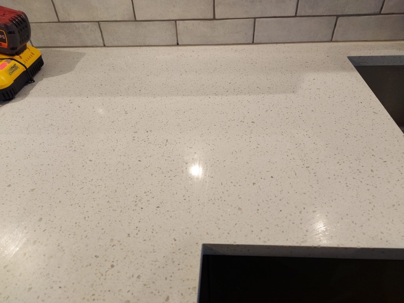 Worktop corner, scribed tight: St John's Road kitchen project photo 20